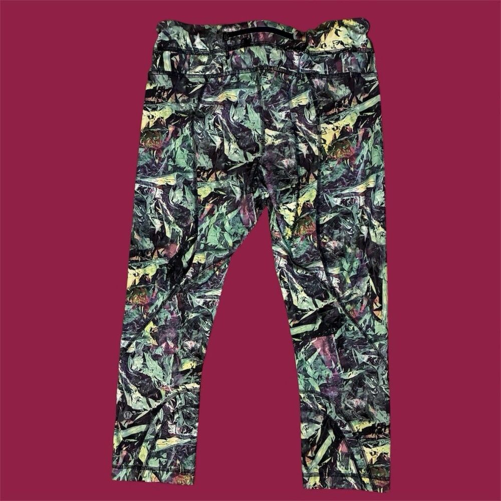Lululemon Women’s Green, Purple, And Pink Leggings Size 8